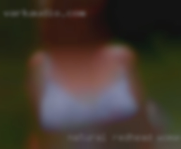 Natural redhead women play wife pussy in NJ.